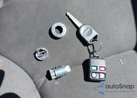 2009 Ford Focus Ses z USA, uszkodzony, nr VIN 1FAHP33N59W226686